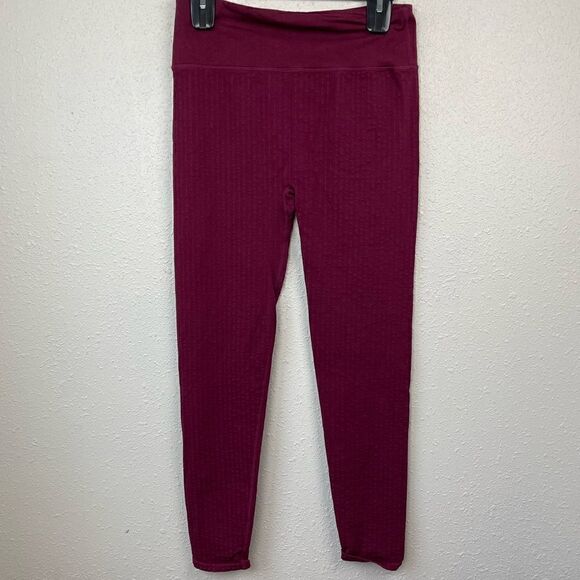 Fabletics Maroon Leggings Size L EUC - Picture 3 of 5